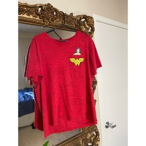 DC Comics Retro Wonder Woman Pocket T-Shirt (L)